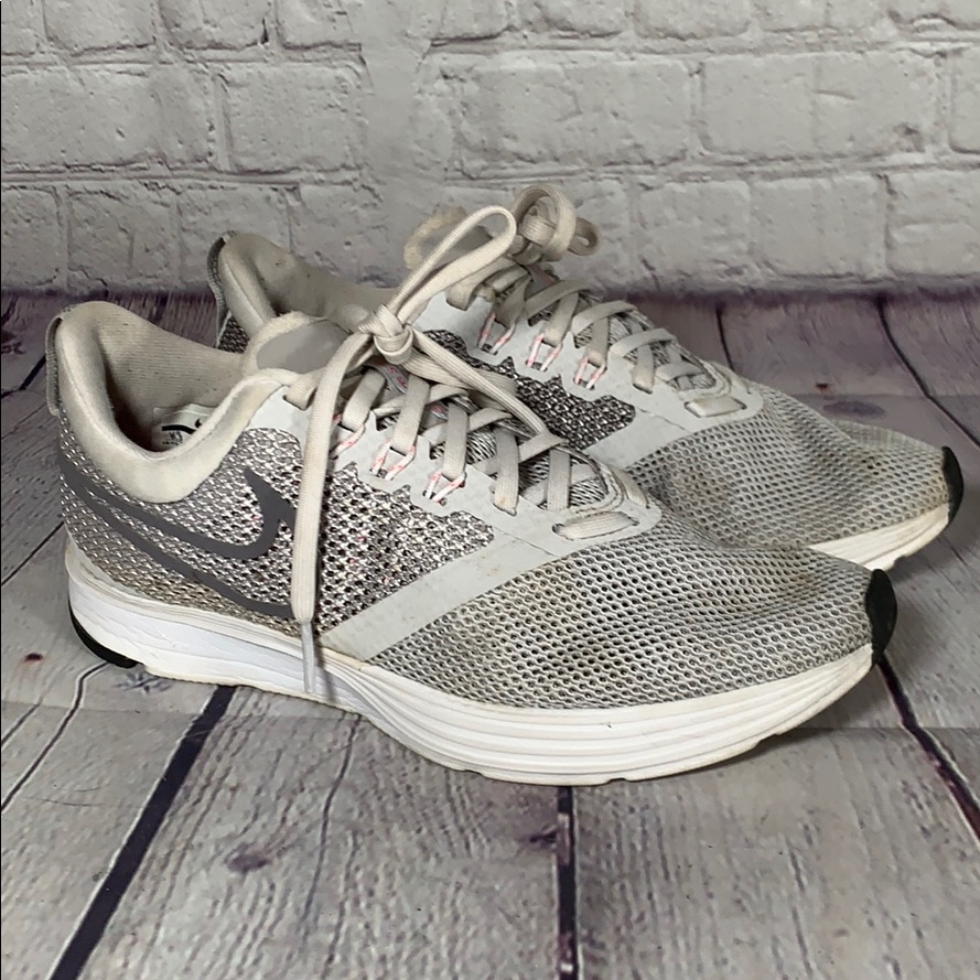 Nike Zoom Strike Sneakers